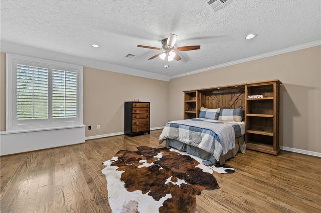 1395 Ford Avenue, Dayton, TX 77535