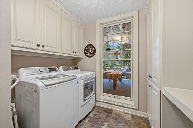 1395 Ford Avenue, Dayton, TX 77535