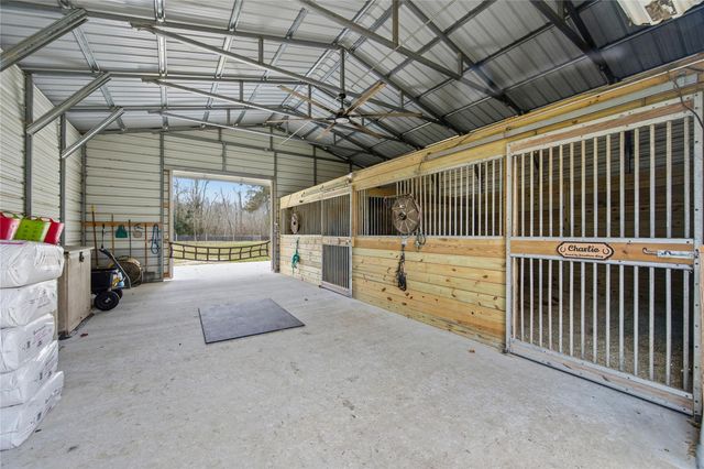 1395 Ford Avenue, Dayton, TX 77535