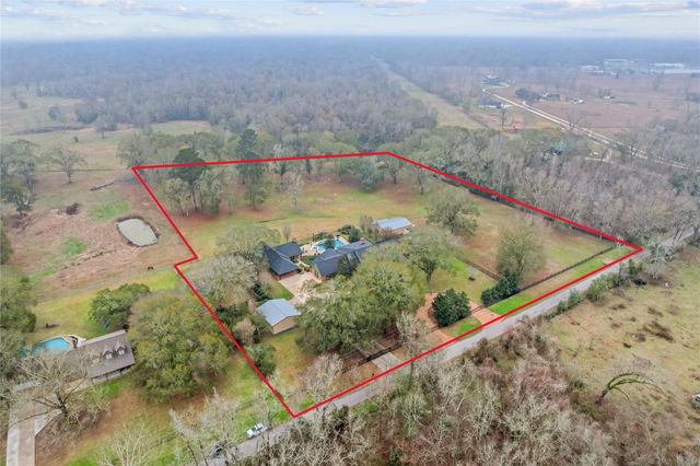 1395 Ford Avenue, Dayton, TX 77535