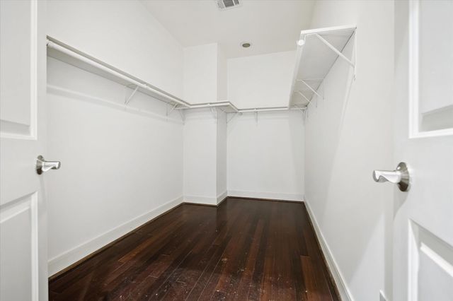 1821 W Main Street E, Houston, TX 77098