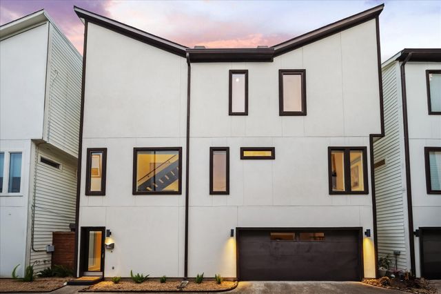 1821 W Main Street E, Houston, TX 77098