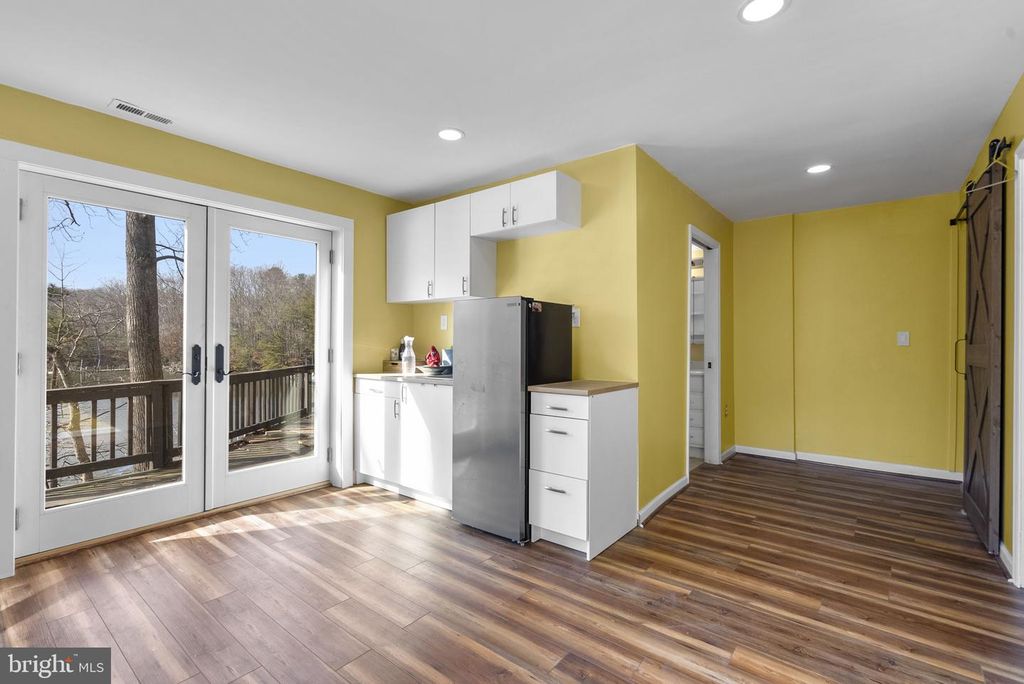 Image 17 of property listing at 278 VALERIE LN, Lusby, MD 20657