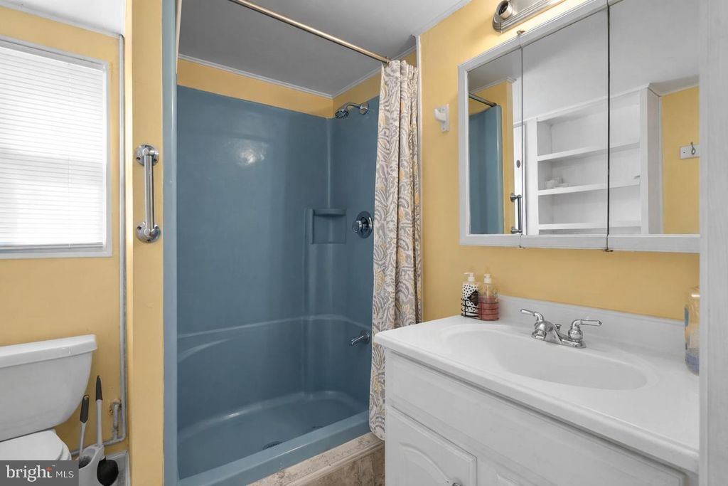 Image 20 of property listing at 278 VALERIE LN, Lusby, MD 20657
