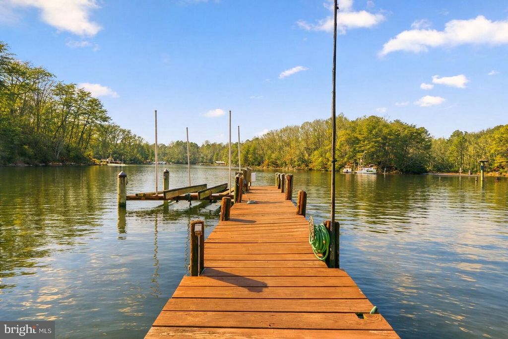 Image 22 of property listing at 278 VALERIE LN, Lusby, MD 20657