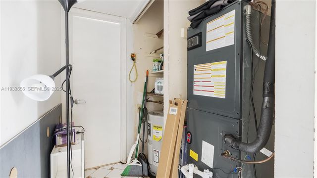 5021 W Oakland Park Blvd 312, Lauderdale Lakes, FL 33313