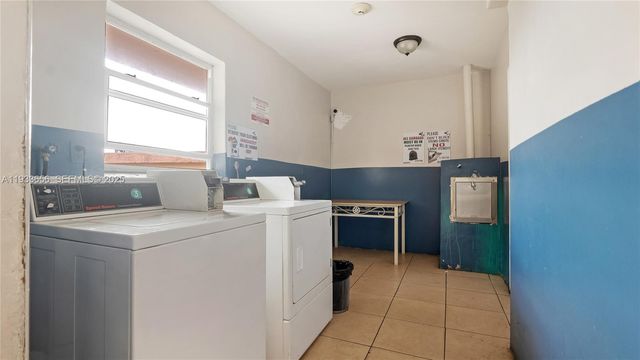 5021 W Oakland Park Blvd 312, Lauderdale Lakes, FL 33313