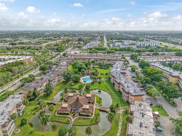 5021 W Oakland Park Blvd 312, Lauderdale Lakes, FL 33313