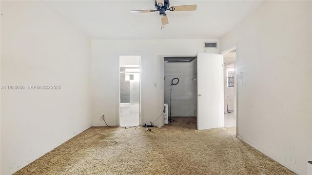 5021 W Oakland Park Blvd 312, Lauderdale Lakes, FL 33313