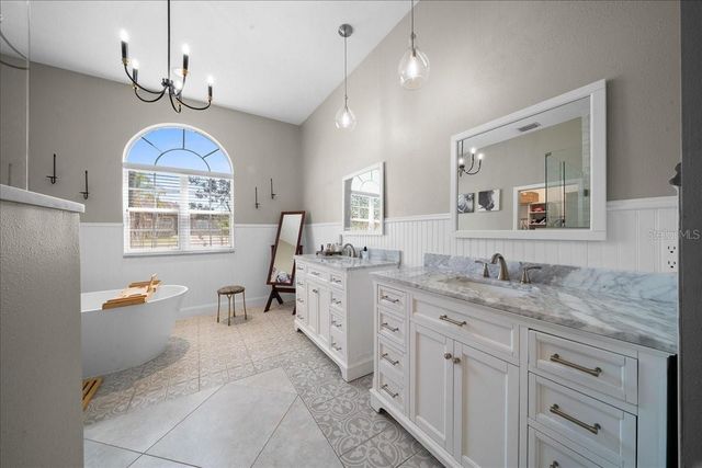 2411 SE 27TH STREET, Ocala, FL 34471