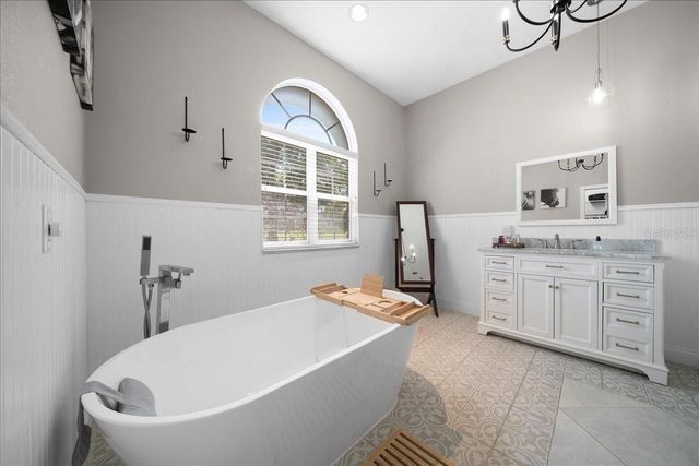 2411 SE 27TH STREET, Ocala, FL 34471