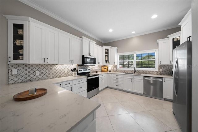 2411 SE 27TH STREET, Ocala, FL 34471