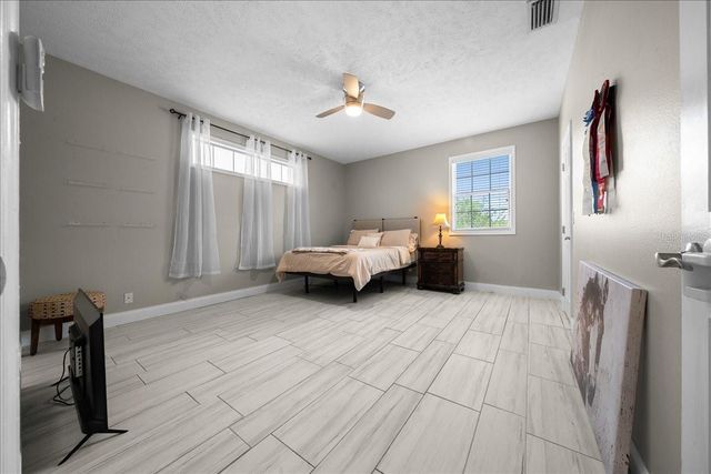 2411 SE 27TH STREET, Ocala, FL 34471