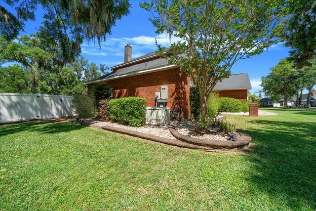 2411 SE 27TH STREET, Ocala, FL 34471