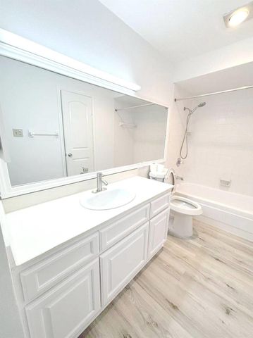 2425 Underwood Street 157, Houston, TX 77030