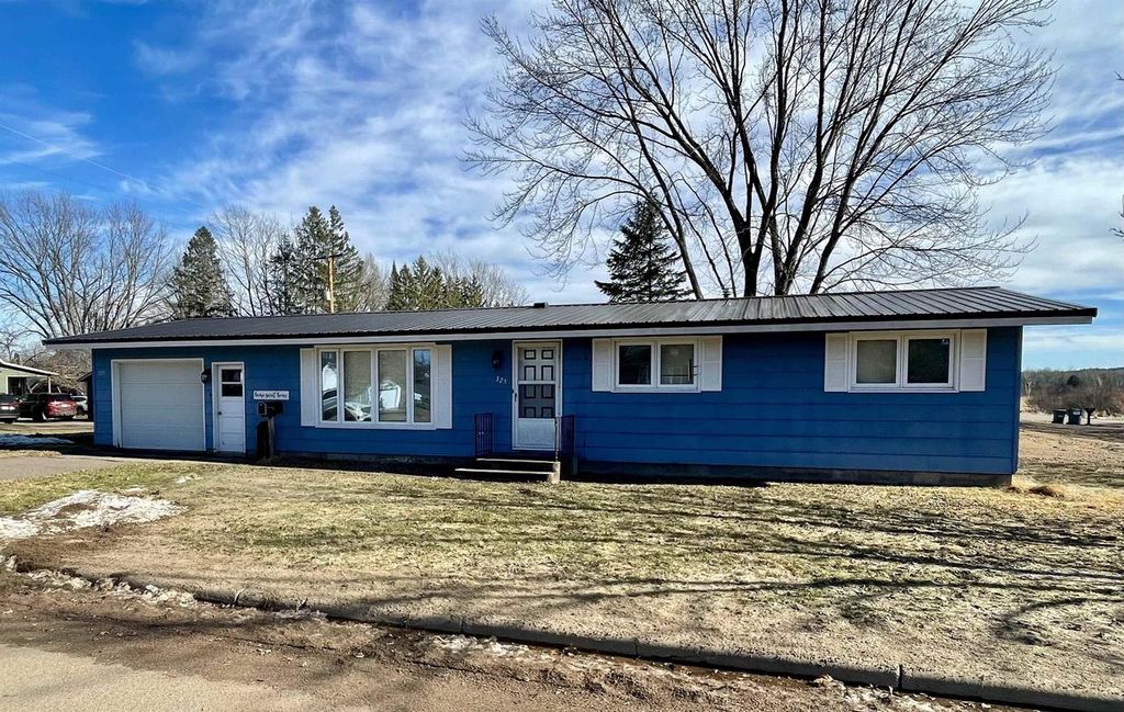 325 MAPLE STREET, Phillips, WI 54555