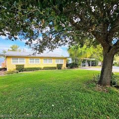 707 Lake Clay Drive S, Lake Placid, FL 33852