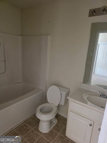 290 Brookview Dr, Riverdale, GA 30274