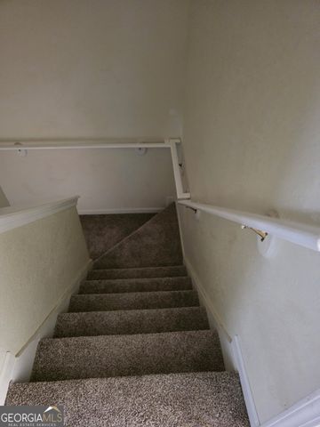 290 Brookview Dr, Riverdale, GA 30274