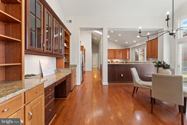35047 SNICKERSVILLE TPKE, Round Hill, VA 20141