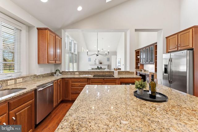 35047 SNICKERSVILLE TPKE, Round Hill, VA 20141