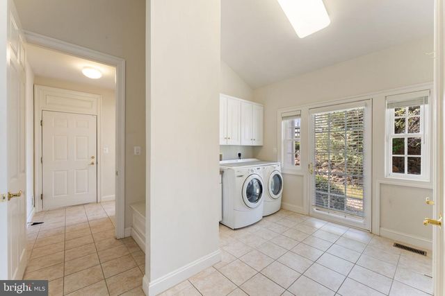 35047 SNICKERSVILLE TPKE, Round Hill, VA 20141