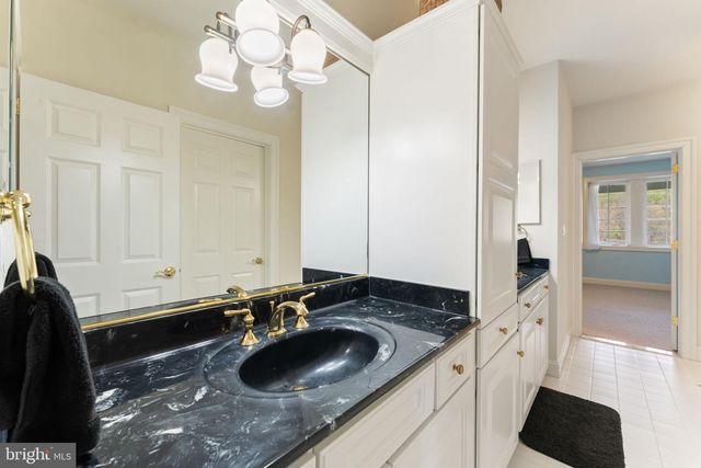 35047 SNICKERSVILLE TPKE, Round Hill, VA 20141