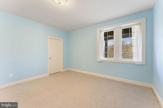35047 SNICKERSVILLE TPKE, Round Hill, VA 20141