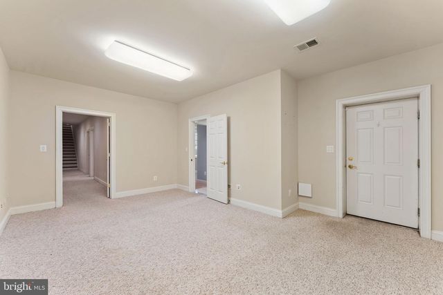 35047 SNICKERSVILLE TPKE, Round Hill, VA 20141