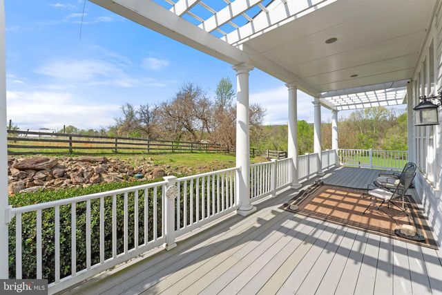 35047 SNICKERSVILLE TPKE, Round Hill, VA 20141
