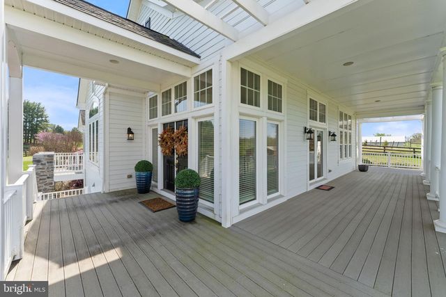 35047 SNICKERSVILLE TPKE, Round Hill, VA 20141