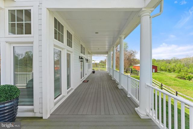 35047 SNICKERSVILLE TPKE, Round Hill, VA 20141