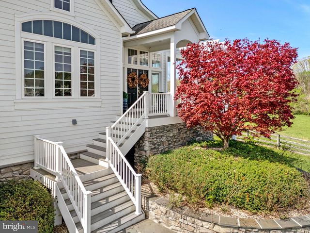 35047 SNICKERSVILLE TPKE, Round Hill, VA 20141