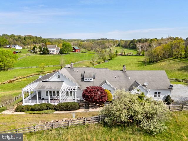 35047 SNICKERSVILLE TPKE, Round Hill, VA 20141