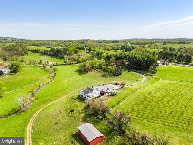 35047 SNICKERSVILLE TPKE, Round Hill, VA 20141