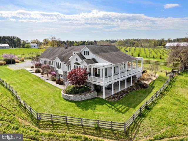 35047 SNICKERSVILLE TPKE, Round Hill, VA 20141