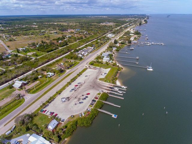 11171 Airport Drive, Sebastian, FL 32958