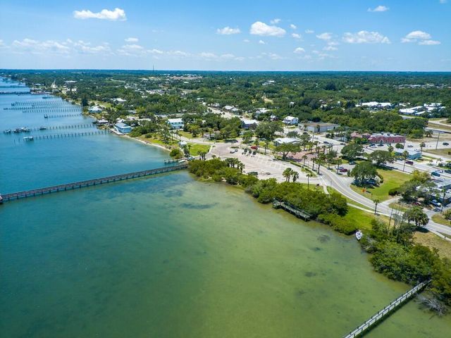 11171 Airport Drive, Sebastian, FL 32958
