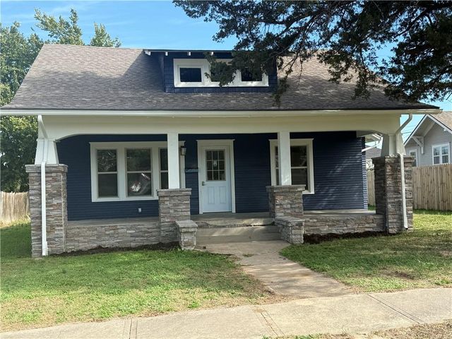 412 N 8th Street, Independence, KS 67301