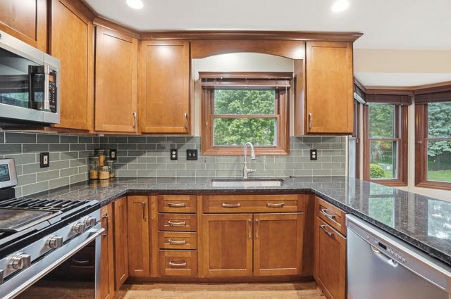 3437 River Narrows Road, Hilliard, OH 43026