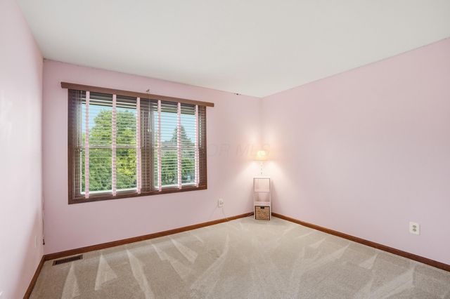 3437 River Narrows Road, Hilliard, OH 43026