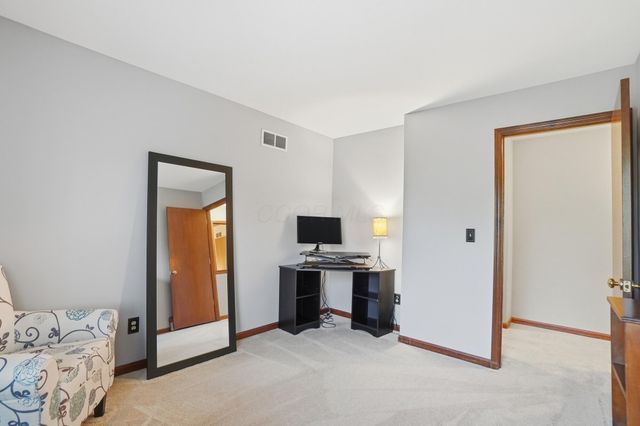3437 River Narrows Road, Hilliard, OH 43026