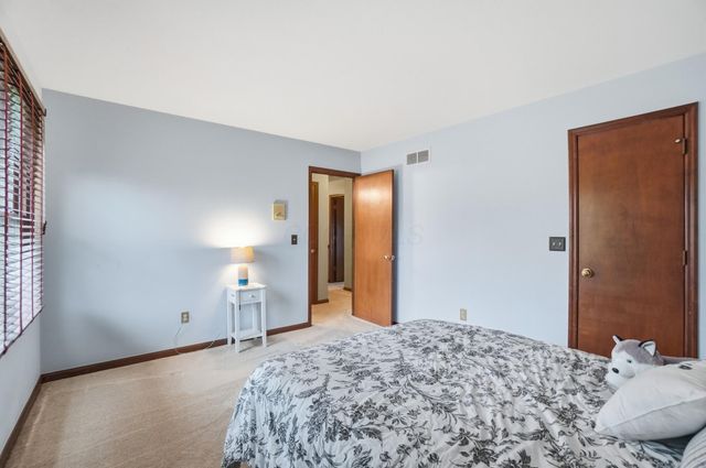 3437 River Narrows Road, Hilliard, OH 43026