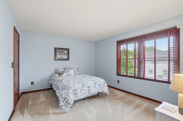 3437 River Narrows Road, Hilliard, OH 43026