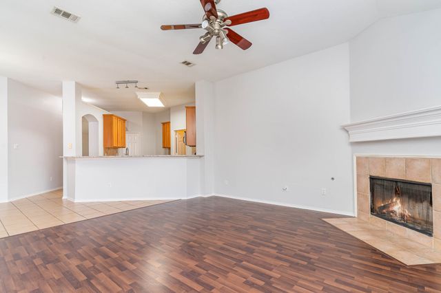 5548 Norris Drive, The Colony, TX 75056