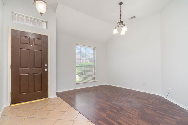 5548 Norris Drive, The Colony, TX 75056