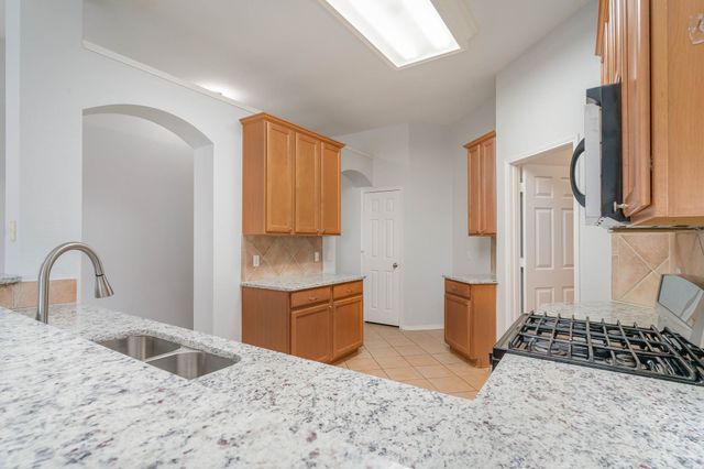 5548 Norris Drive, The Colony, TX 75056