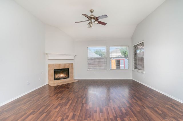 5548 Norris Drive, The Colony, TX 75056