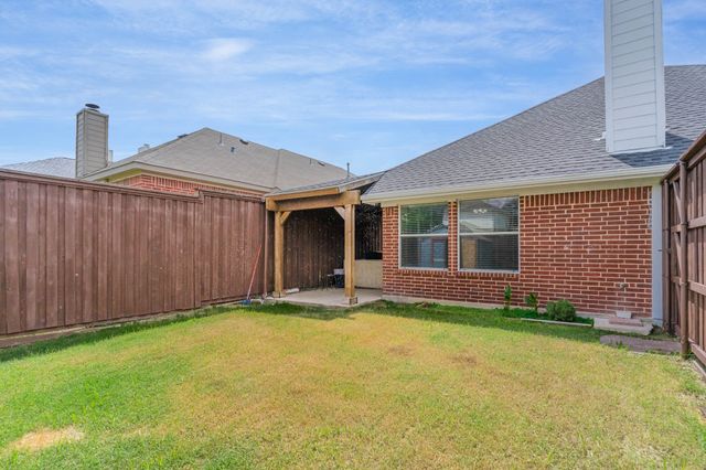 5548 Norris Drive, The Colony, TX 75056