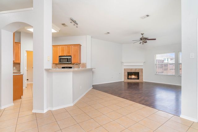 5548 Norris Drive, The Colony, TX 75056